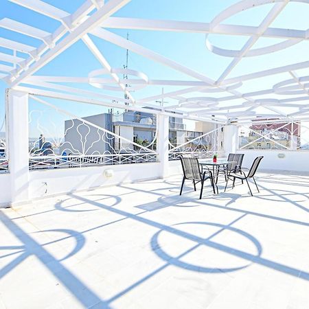 Charming Apartment With A Sea View Terrace Pireus Eksteriør bilde